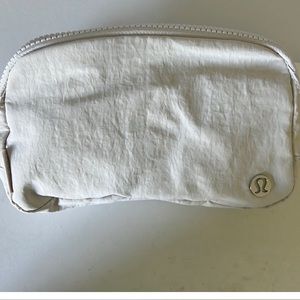 Lulu belt bag